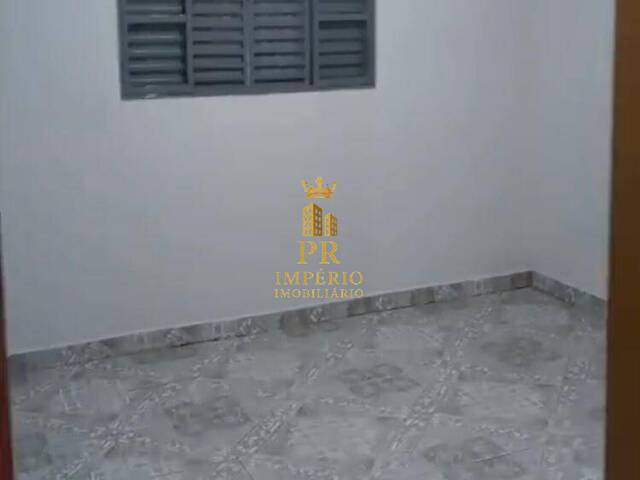 Casa para Venda em Congonhal - 5